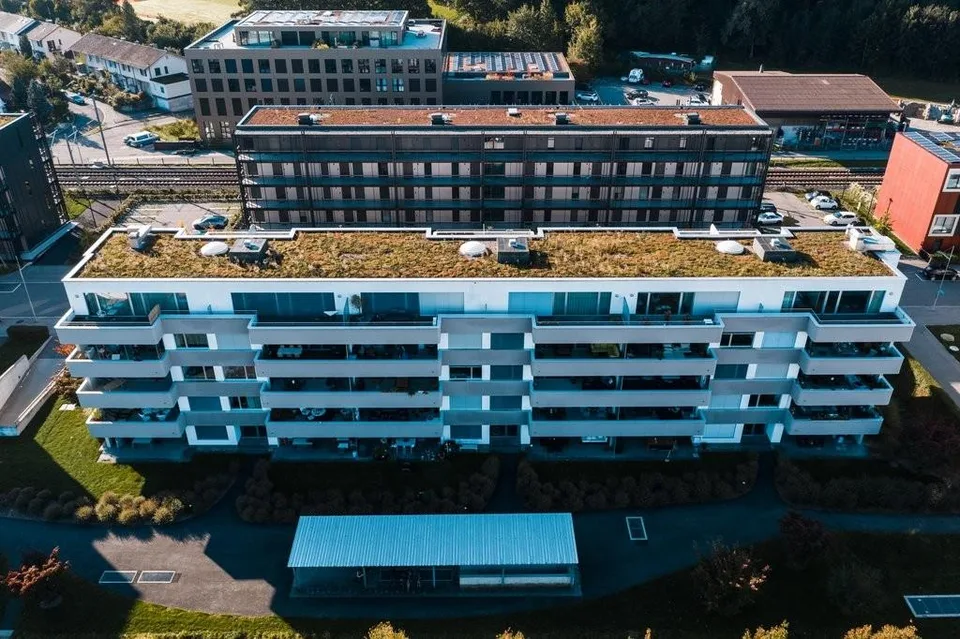 Nähe WestSide: Top moderne Wohnung mit 2 grossen Balkonen – Foto 8 von 8