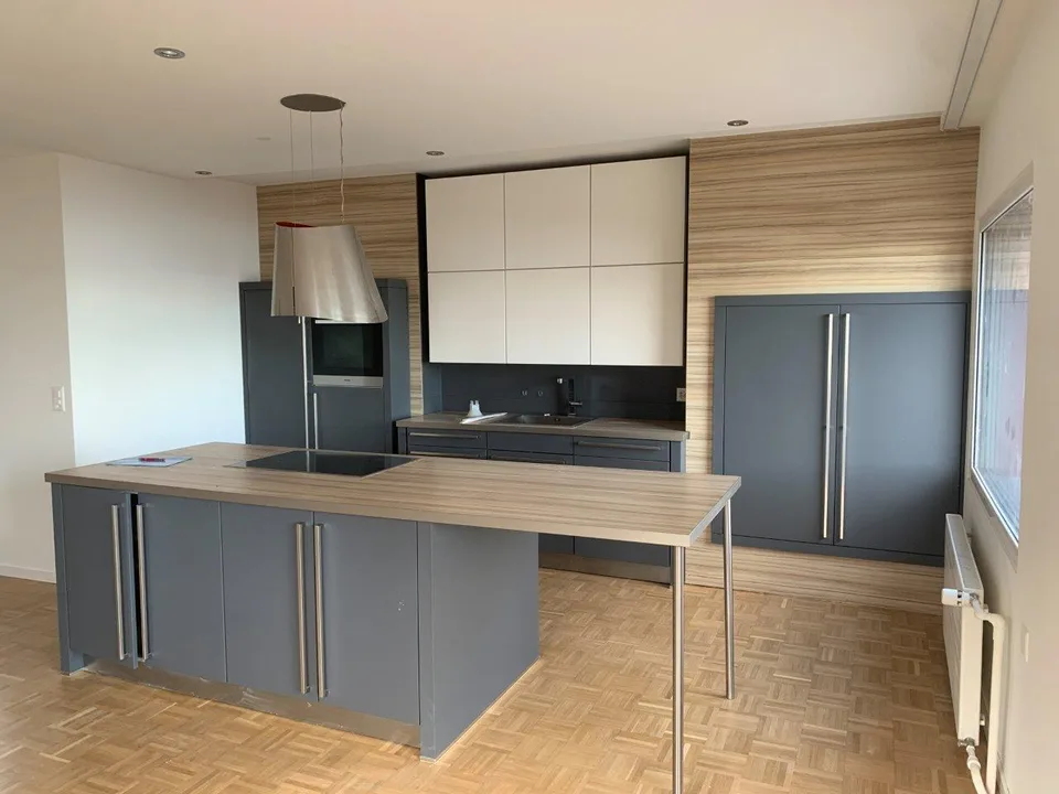Geräumige 4.5 Zimmer Wohnung mit Blick auf den See – photo 7 sur 12