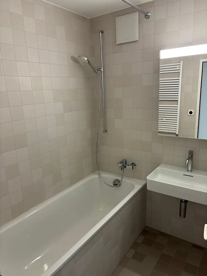 Neu sanierte Wohnung an vorteilhafter Lage