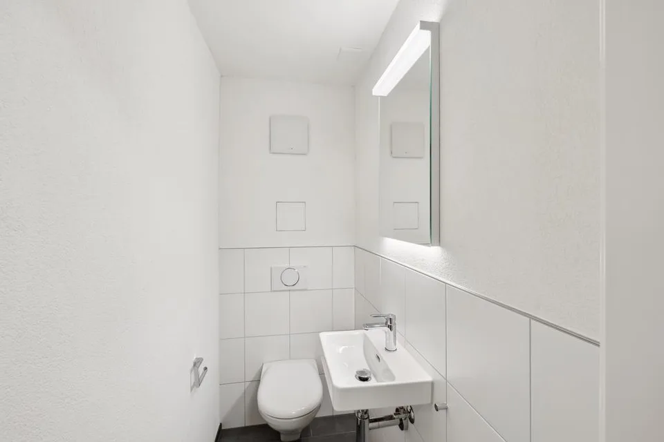 Sanierte Wohnung im Zentrum von Schliern – Foto 5 von 11