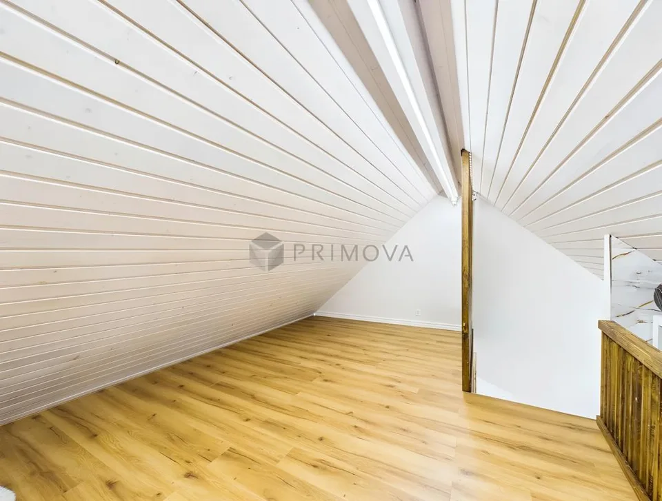 Freshly renovated family idyll with garden and play paradise in the attic – photo 10 of 15