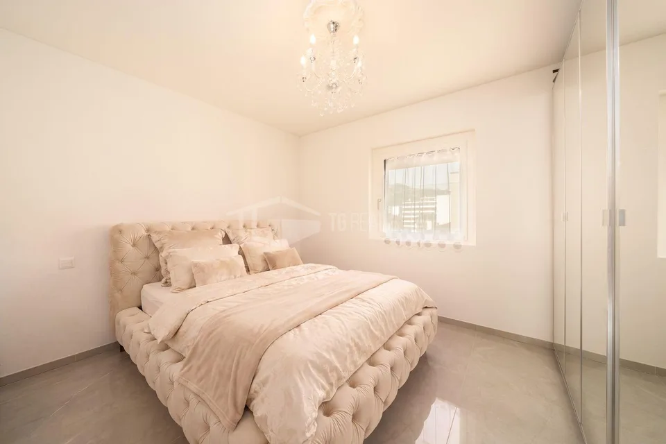 MODERN FURNISHED ONE-BEDROOM APARTMENT IN CENTRAL LUGANO – photo 7 of 19