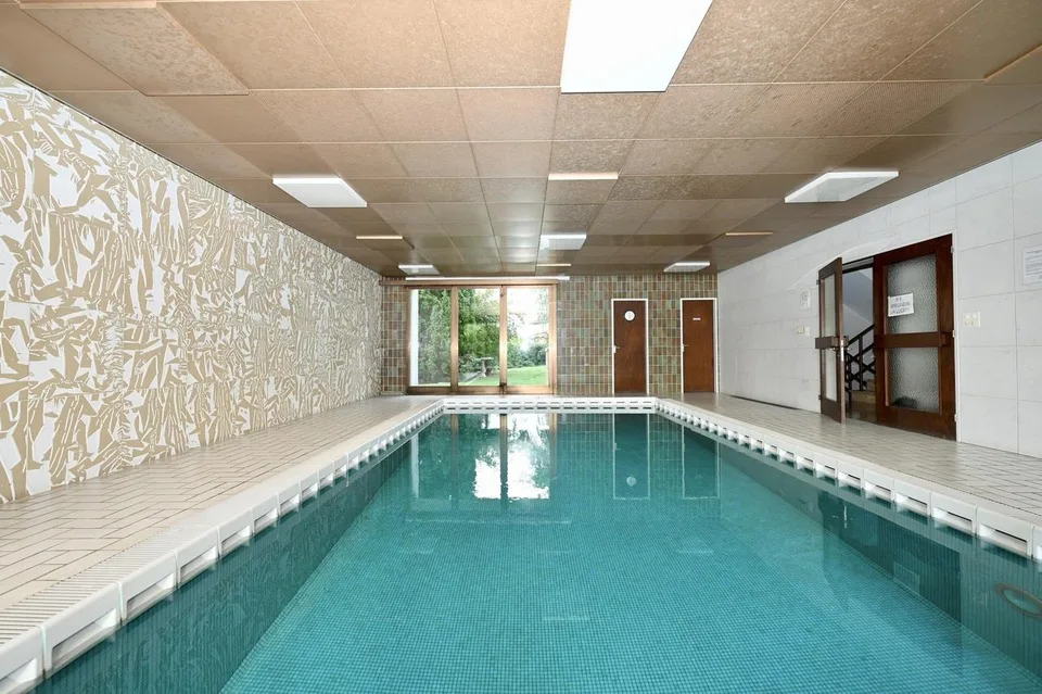 Appartamento Rinnovato con Terrazza e Piscina Condominiale – Foto 22 von 28