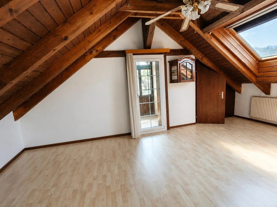 7.5-Zimmer-Einfamilienhaus mit viel Privatsphäre – photo 15 sur 21