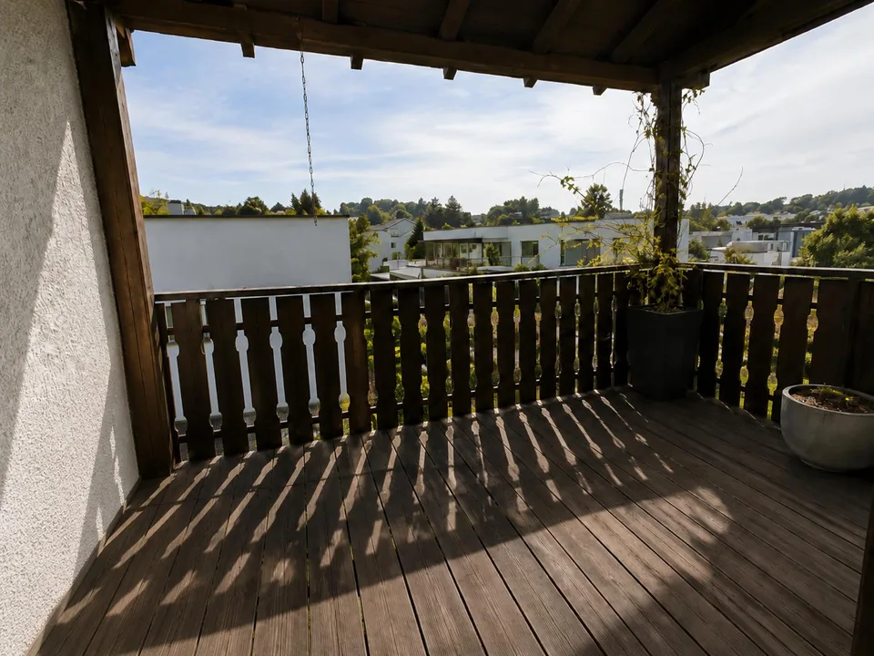 7.5-Zimmer-Einfamilienhaus mit viel Privatsphäre – photo 18 sur 21