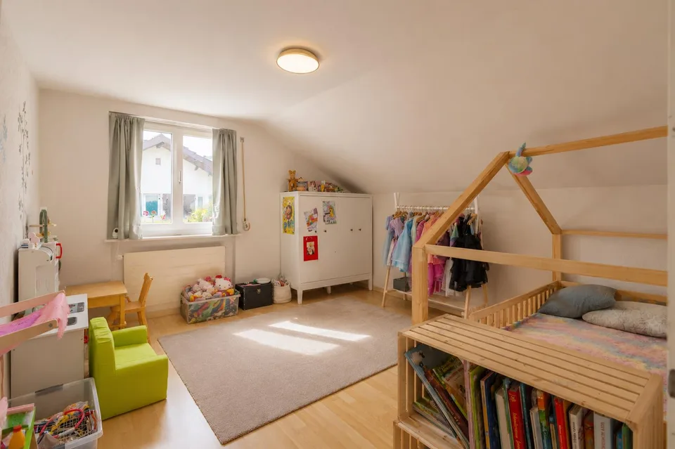 6.5-Zimmer-Doppelhaushälfte mit Entwicklungspotenzial - Widnau – photo 11 sur 12