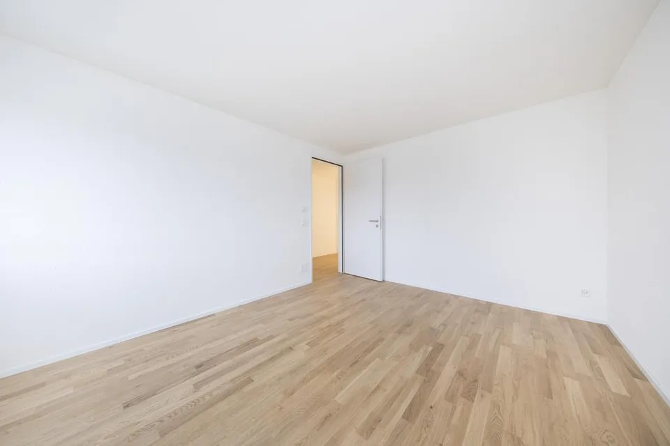 Helle 4.5-Zimmer-Wohnung – zentral gelegen – Foto 6 von 11