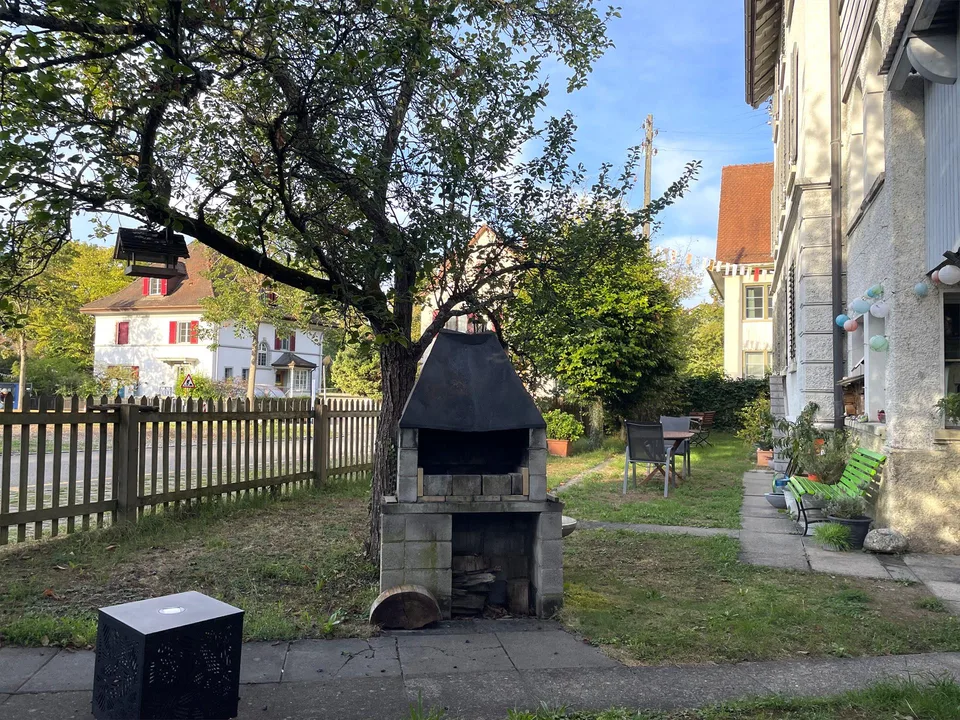 Charmante Altbauwohnung mit Gartenidylle
