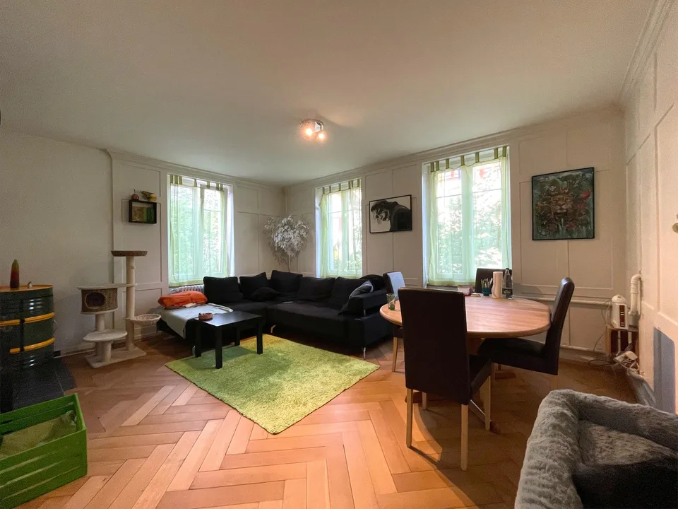 Charmante Altbauwohnung mit Gartenidylle