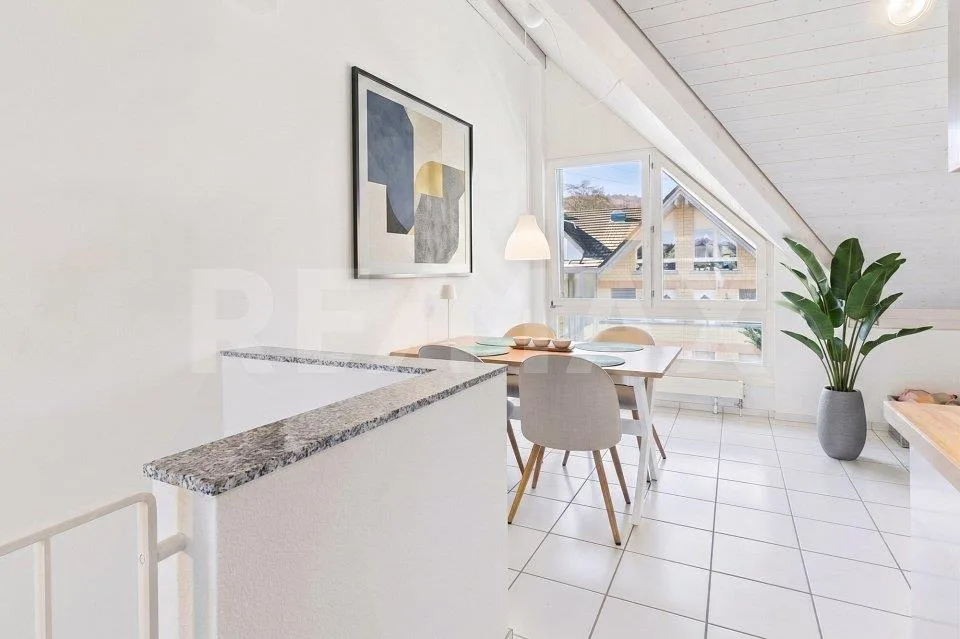 75 m² sur deux étages, maisonnette avec deux balcons – photo 3 sur 13