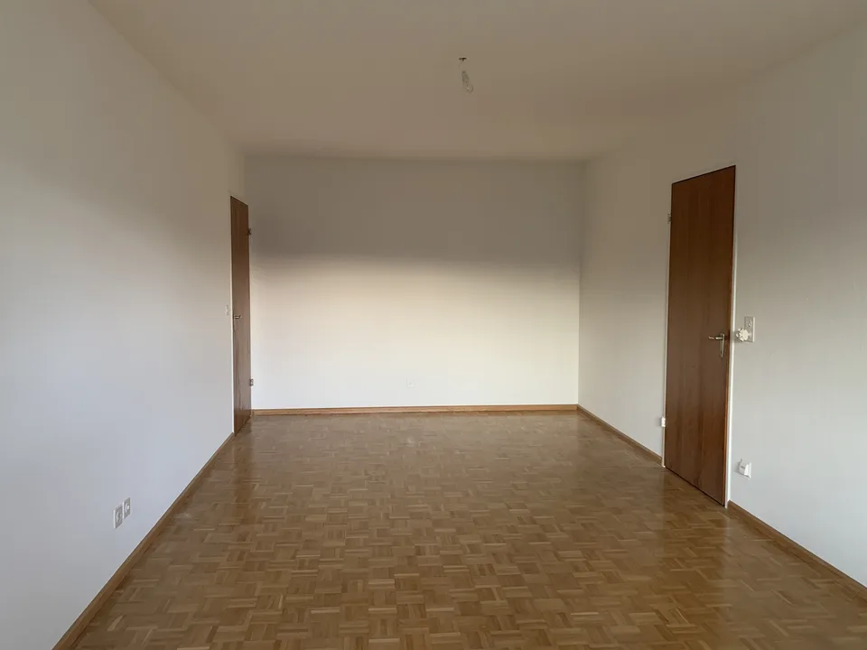 Appartamento 3 locali in posizione centrale, vicino alla stazione e a Migros Dreispitz – foto 7 di 17
