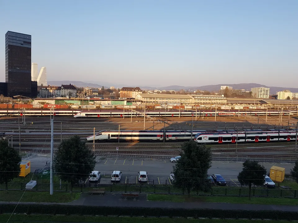 Appartamento 3 locali in posizione centrale, vicino alla stazione e a Migros Dreispitz – foto 16 di 17