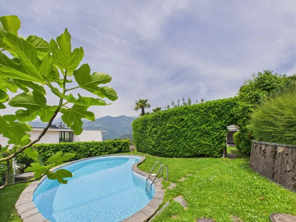 Wohnung mit Pool in renommierter Lage – Foto 13 von 13