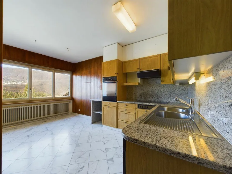 Casa bifamiliare di 300 m² suddividibile in 3 appartamenti indipendenti – foto 11 di 20