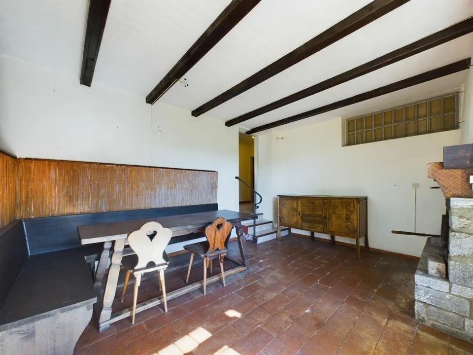 Casa bifamiliare di 300 m² suddividibile in 3 appartamenti indipendenti – foto 13 di 20