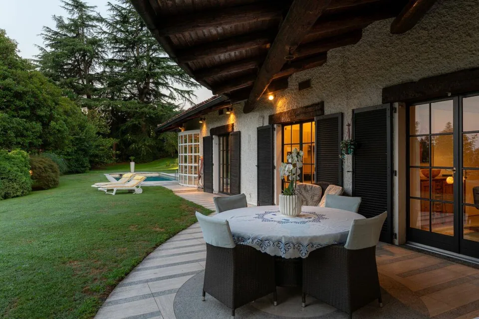 Single-family villa with pool and complete privacy – photo 8 of 17