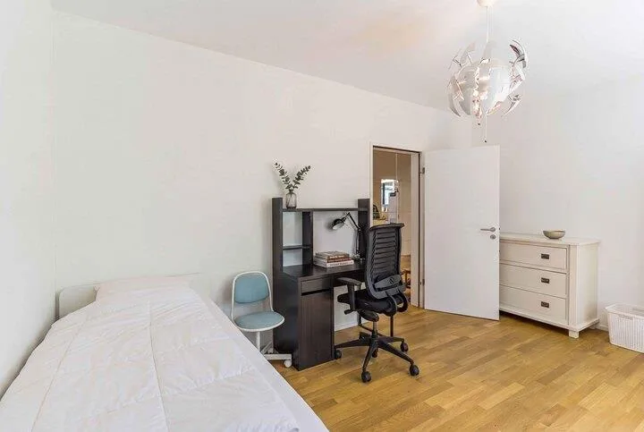 MODERN UND ZENTRAL IN ALLSCHWIL - WOHNUNG MIT GARTENSITZPLATZ – Foto 5 von 8