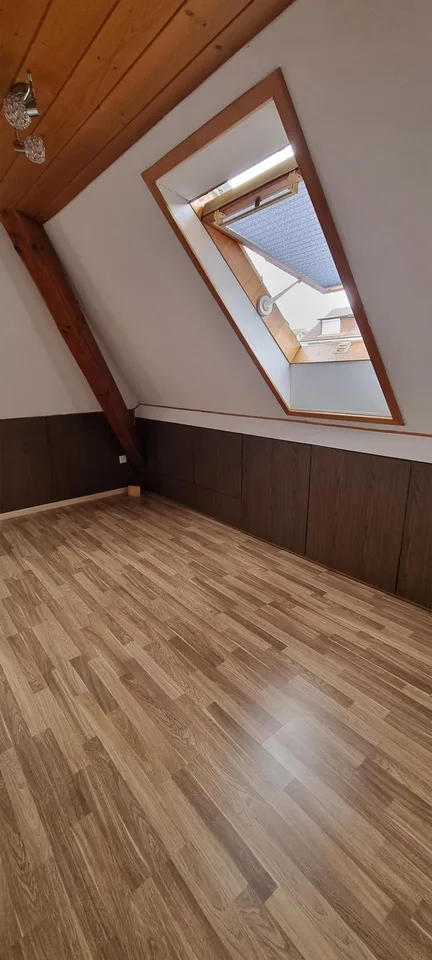 FAMILIENPARADIES IN GüMLIGEN: GROSSES GRUNDSTüCK, HELLE RäUME, RUHE. – Foto 9 von 12