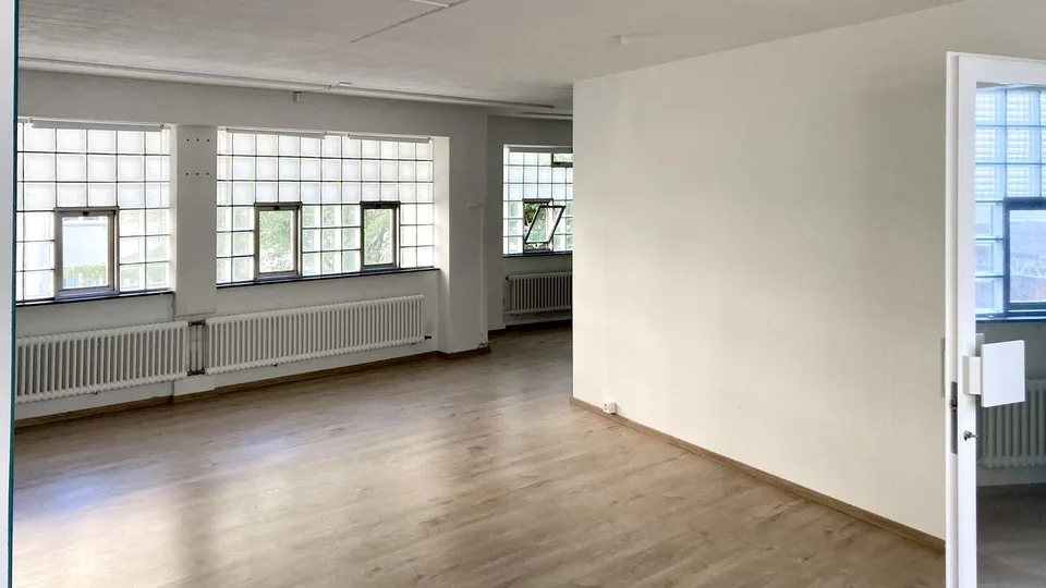 Spazio aperto studio / ufficio a Zurigo Wiedikon – foto 2 di 8