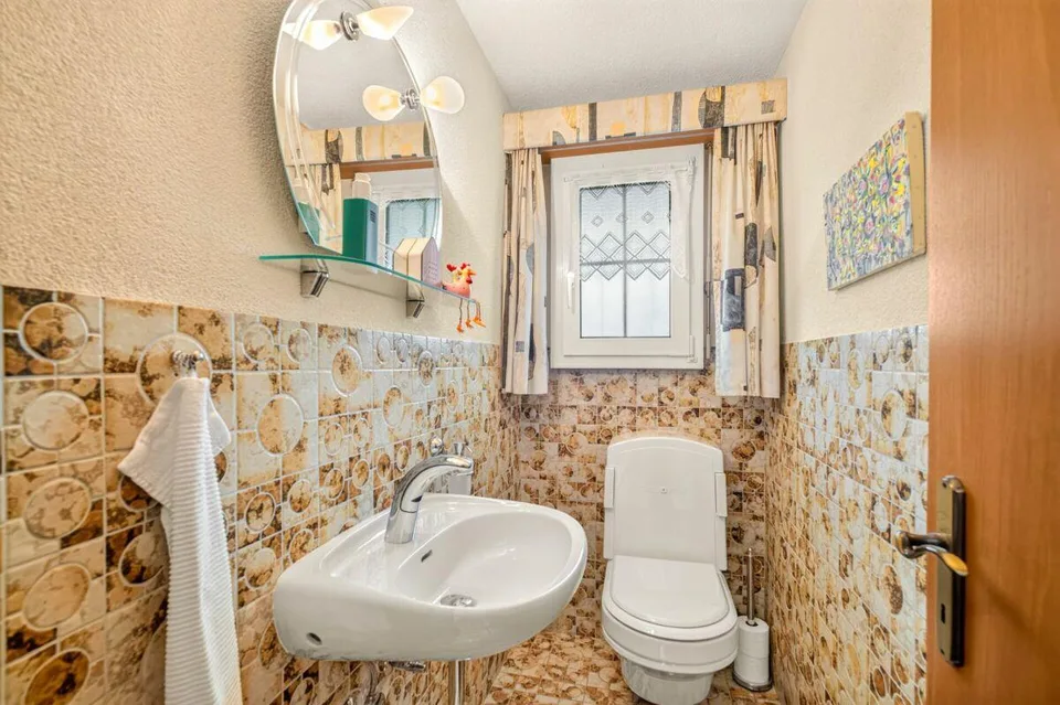 Ein Zuhause der besonderen Art - charmantes 7.5-Zimmer Einfamilienhaus mit Gartenidylle – Foto 10 von 30