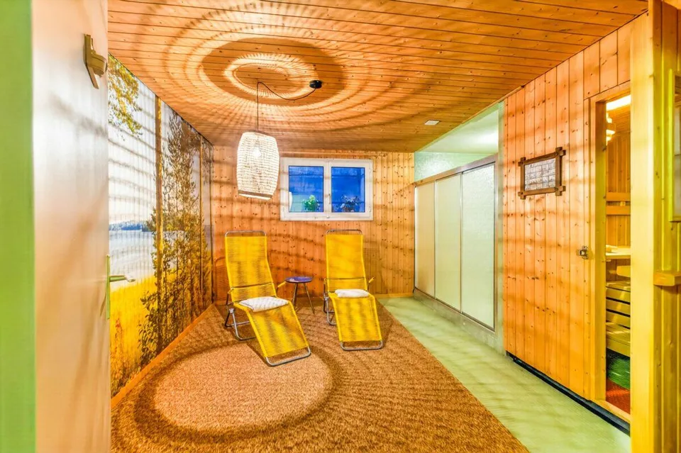 Ein Zuhause der besonderen Art - charmantes 7.5-Zimmer Einfamilienhaus mit Gartenidylle – Foto 22 von 30