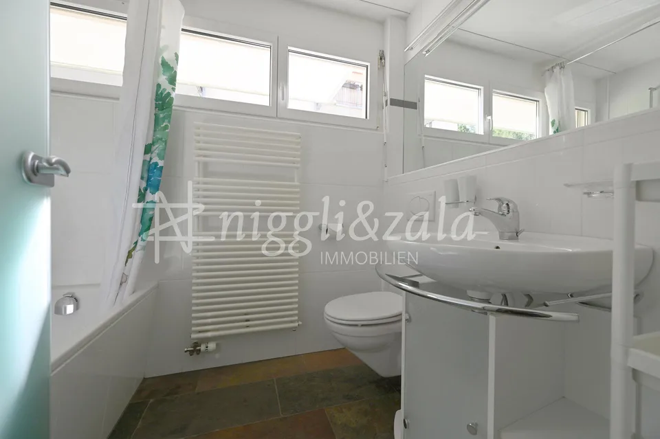Zeitgemässes Wohnen mit separatem Studio in naturnaher Lage – foto 8 di 8