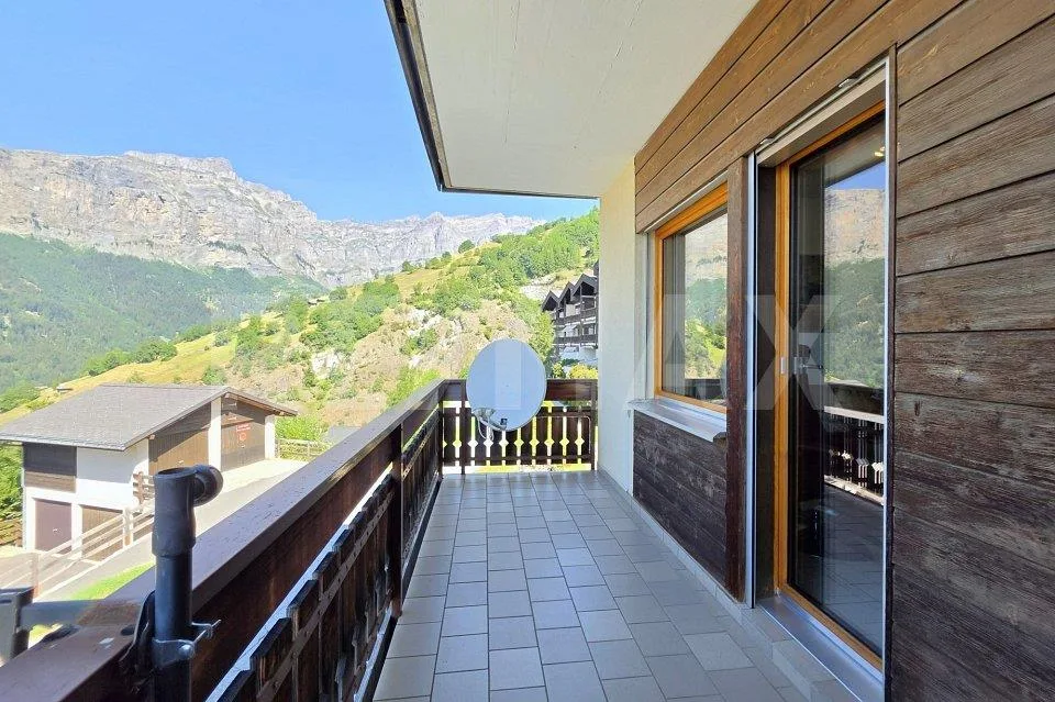 Appartement cosy de 2,5 pièces avec vue panoramique à Albinen ensoleillé – photo 11 sur 13