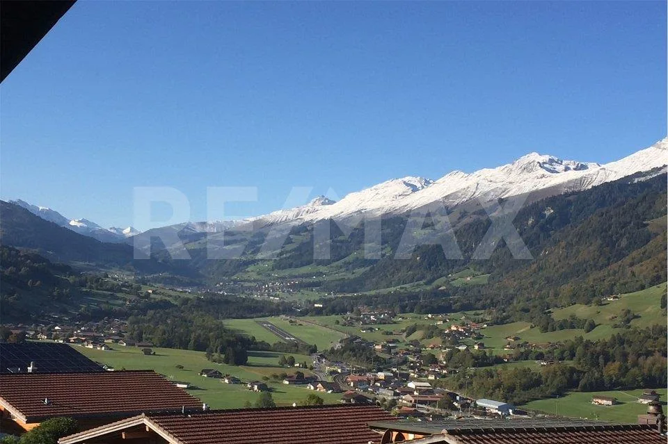 En haut. Beaucoup de vue. Beaucoup de terrasse. – photo 12 sur 13