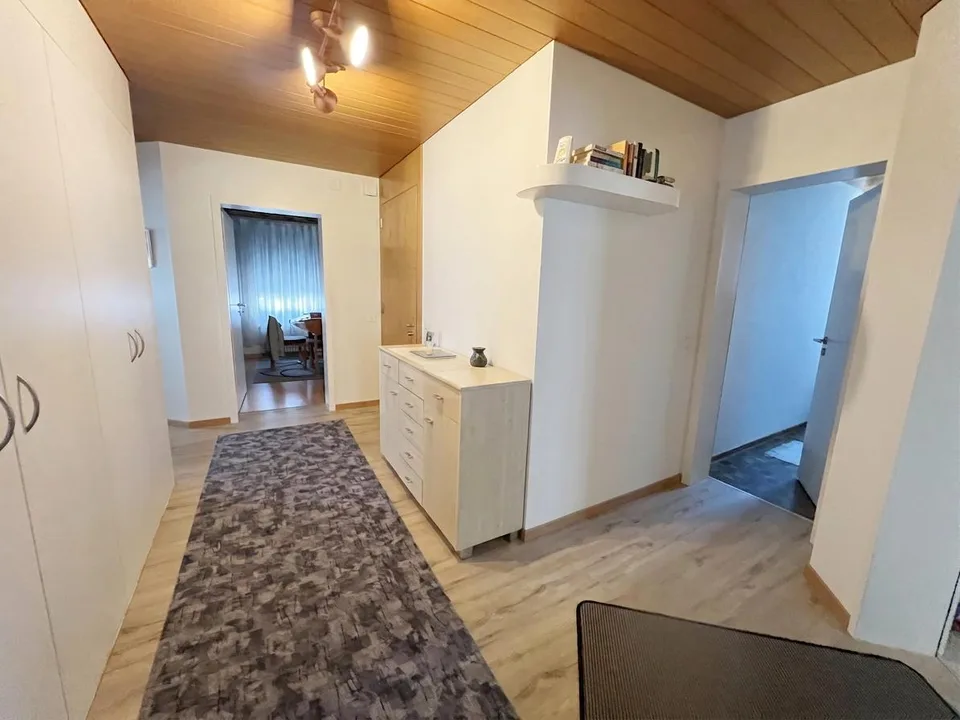 Gepflegtes Mehrfamilienhaus mit Entwicklungspotenzial – Foto 7 von 20