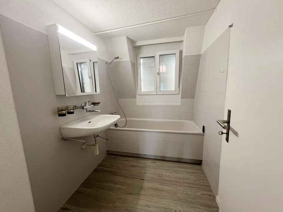 Gepflegtes Mehrfamilienhaus mit Entwicklungspotenzial – Foto 13 von 20