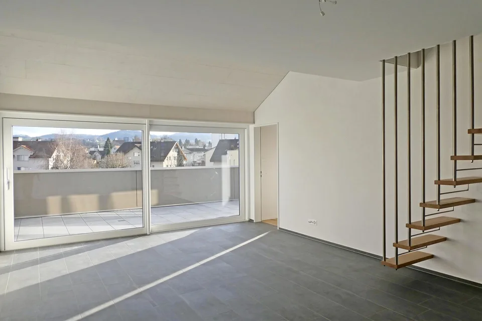 Attraktive 4.5-Zimmer-Attikawohnung mit sonniger Terrasse