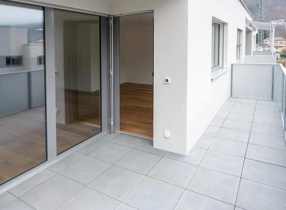 Moderne 3.5-Zimmer-Wohnung im 4. Obergeschoss mit grosszügigem Balkon