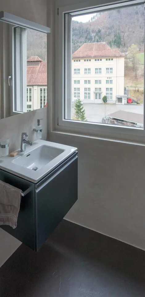 Moderne 3.5-Zimmer-Wohnung im 4. Obergeschoss mit grosszügigem Balkon
