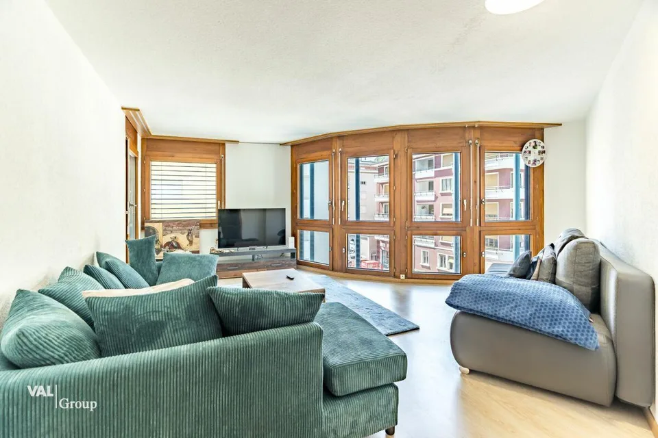 Äusserst zentral gelegene Wohnung mit zwei Balkonen und grosszügige... – foto 5 di 15