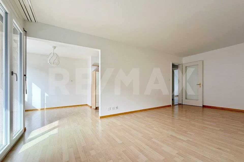Your new home in a central location – photo 4 of 13