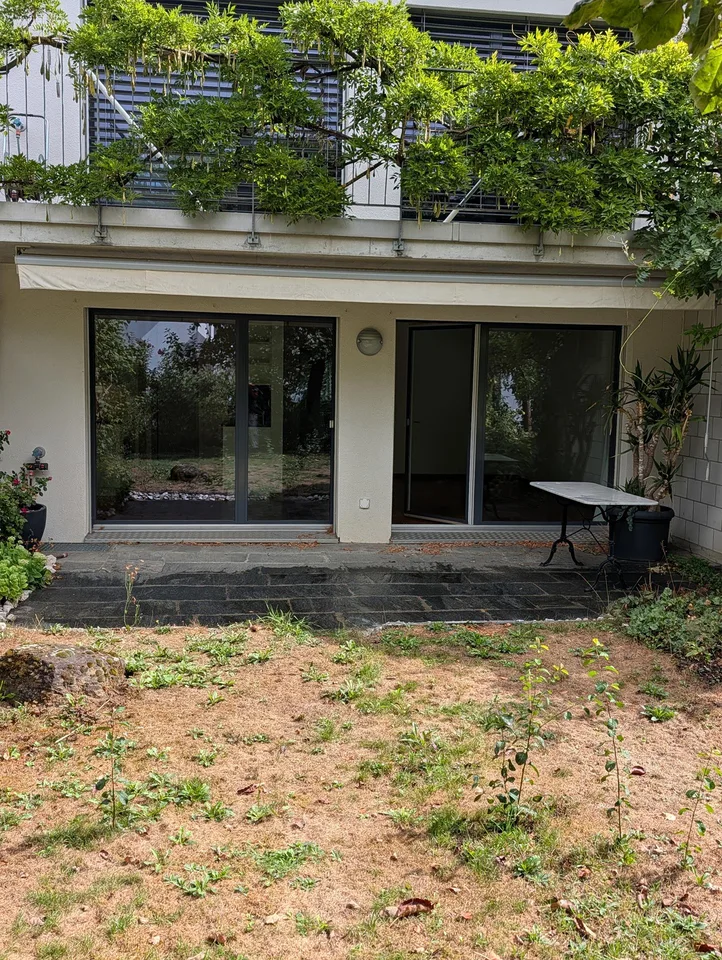 3-Zi-Whg mit eigenem Privatgarten / Appartement 3p. avec jardin privé – photo 2 sur 11