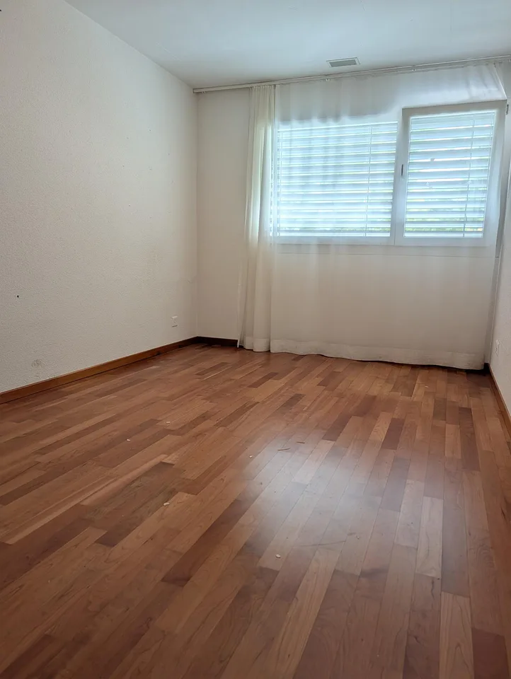 3-Zi-Whg mit eigenem Privatgarten / Appartement 3p. avec jardin privé – photo 6 sur 11