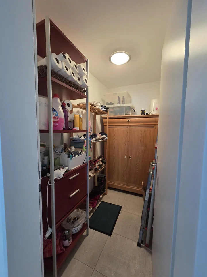 Einmalige Gelegenheit in Azmoos 4.5 Zimmer-Gartenwohnung zu verkaufen – foto 15 di 21