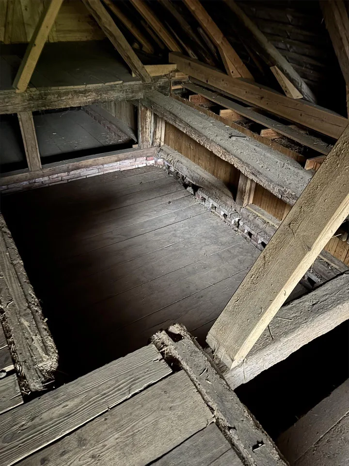 Wohnhaus und landwirtschaftliches Ökonomiegebäude – foto 7 di 12