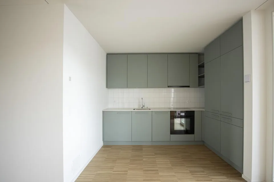 Moderne Wohnung mit grosser Küche und viel Licht – foto 2 di 6
