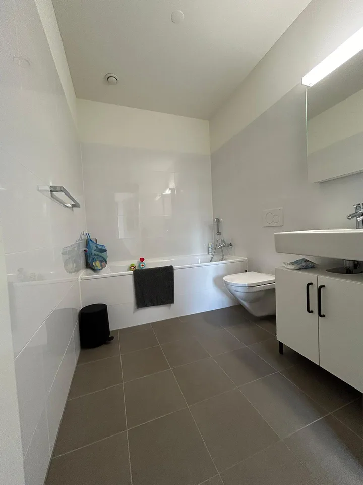 Moderne und Hochwertige 4.5 Zimmer Wohnung