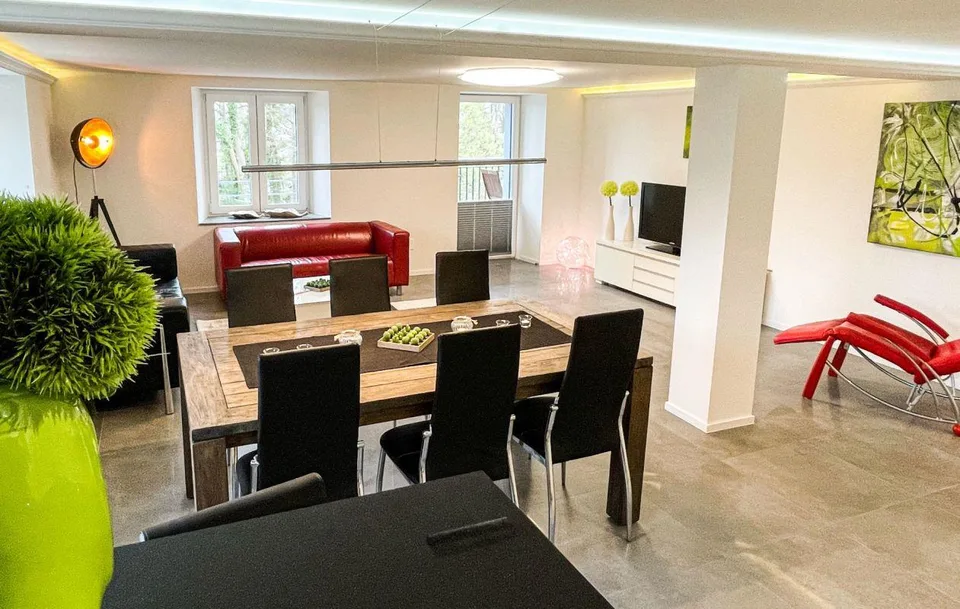 Moderne 4.5-Zimmer-Wohnung im Grünen mit Südbalkon