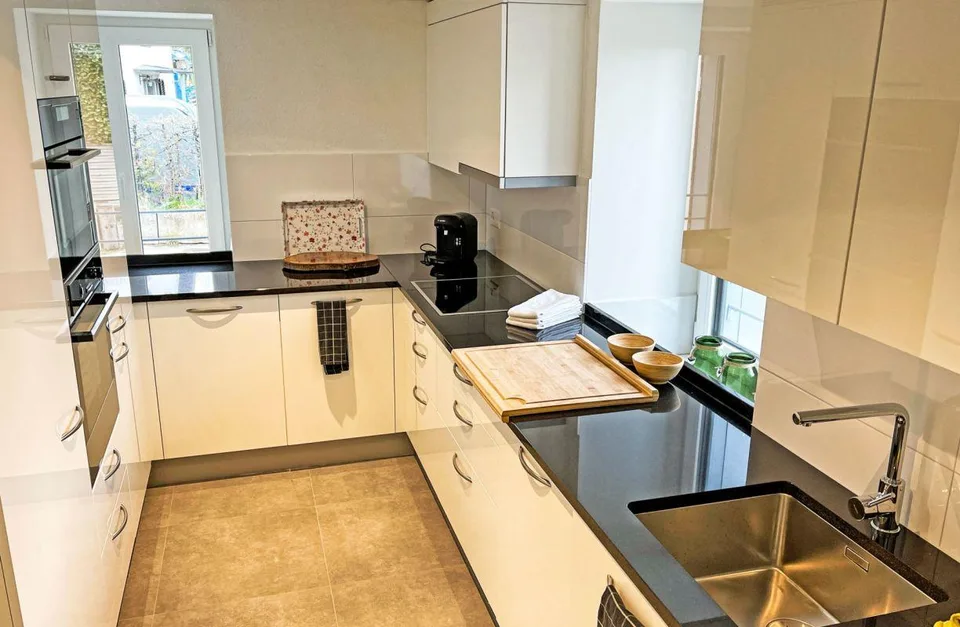 Moderne 4.5-Zimmer-Wohnung im Grünen mit Südbalkon