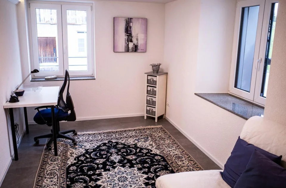 Moderne 4.5-Zimmer-Wohnung im Grünen mit Südbalkon