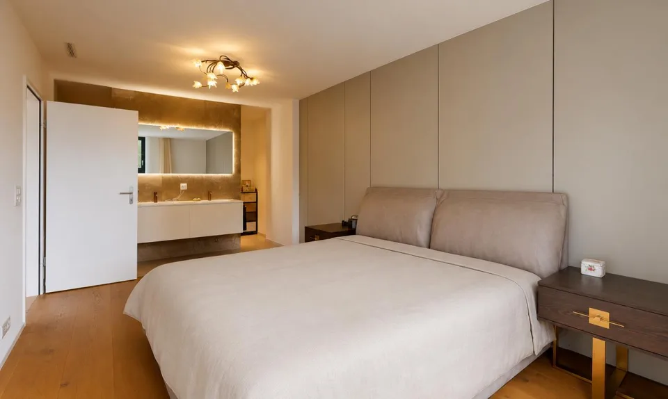 Elegante 3.5-Zimmer-Gartenwohnung auf zwei Etagen – Foto 7 von 11