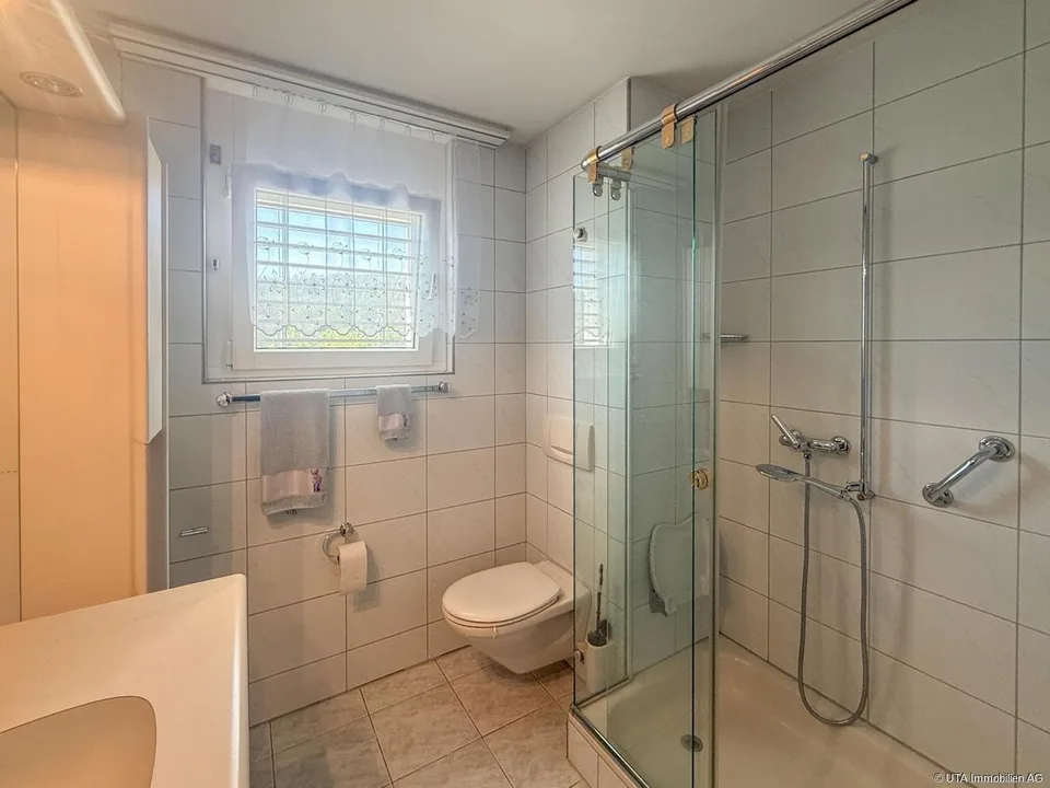 5.5-Zimmer-Attika mit Panorama, Ruhe und bester Infrastruktur – Foto 9 von 17