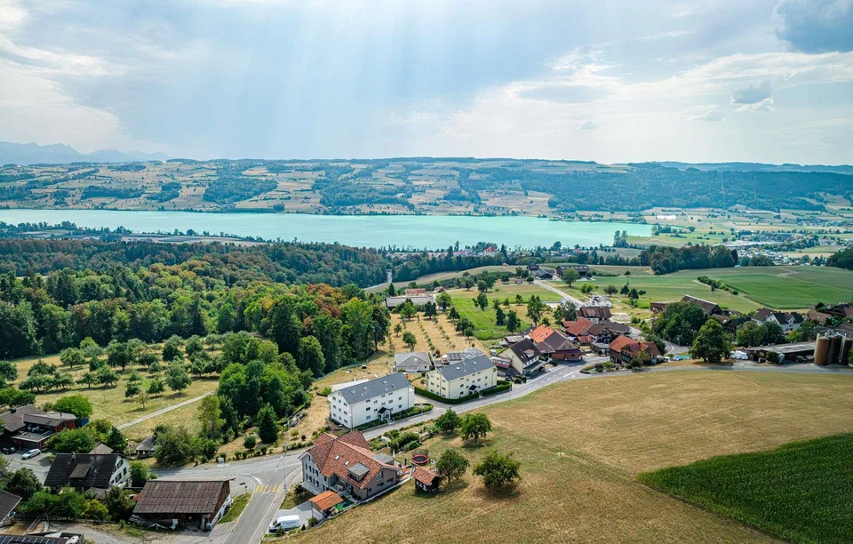 Expansión céleste au-dessus du lac Seetal – Penthouse avec terrasse – photo 8 sur 8