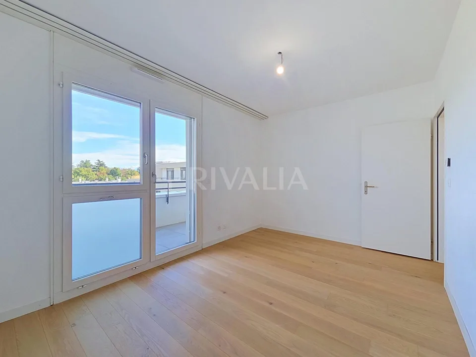 Bel attique de 121 m2 avec terrasse