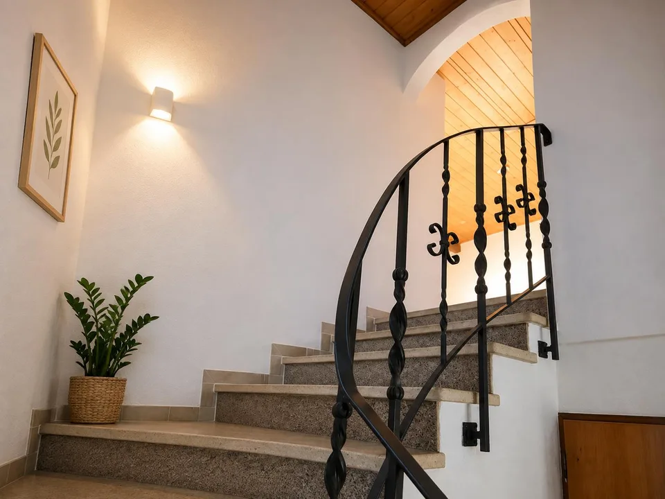 Aarwangen: Charmante, heimelige 2.5 Zimmer Maisonette-Dachwohnung