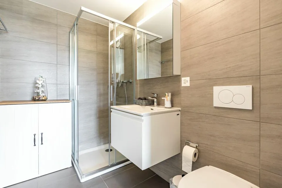 Joli cadre de vie, spacieux et confortable – Foto 6 von 12